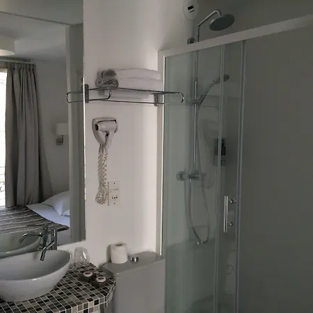 Korner Eiffel Hotell 3*