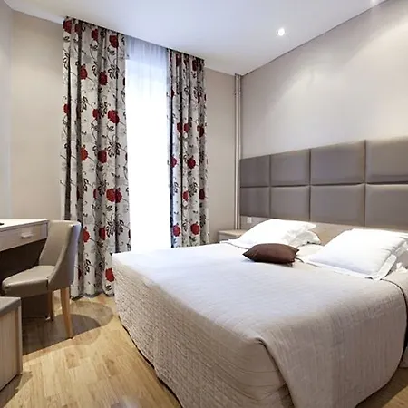 Riviera 3* Paris