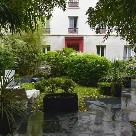 Hotel Le Quartier Bercy-square 3*