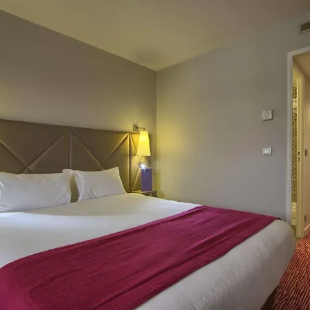 Hotel 17 Batignolles 3*