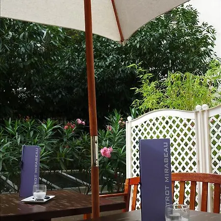 מלון Auteuil Tour Eiffel פריז