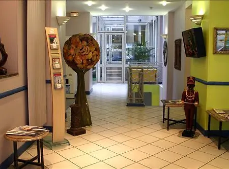 Libertel Gare Du Nord Suede 3* Paris