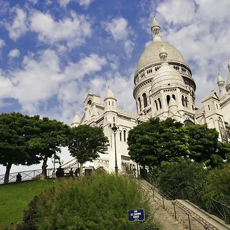 Adagio Montmartre Aparthotel 4*