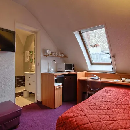 Timhotel Invalides Eiffel Hotel 3*