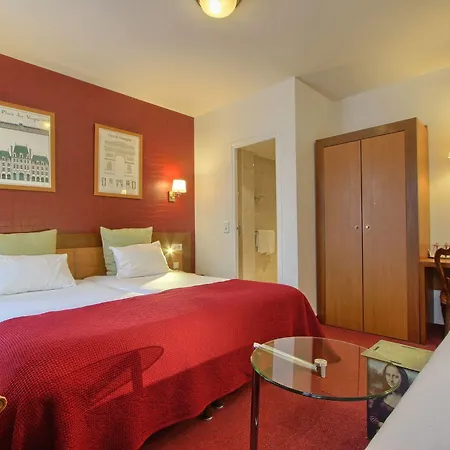 Timhotel Invalides Eiffel 3*