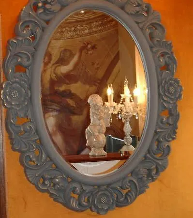 Glamour Hotel Paris