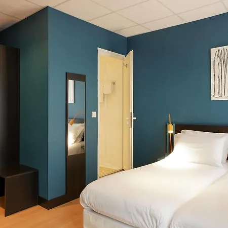 Daval Hotel 2*