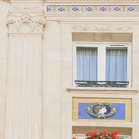 Delambre 3* Paris