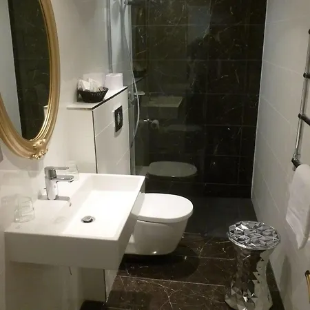Hotel Montparnasse Saint Germain