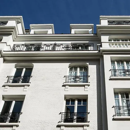 Le General 4* Paris