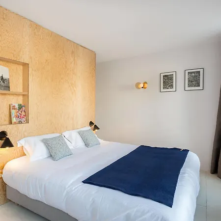 Montholon Hotel