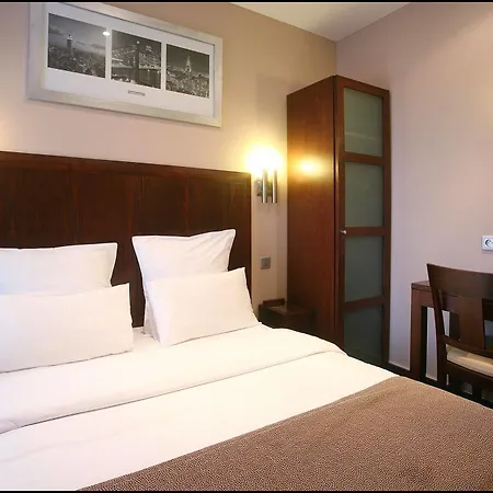 Hotell Grand Francais 3*