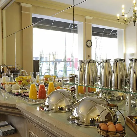 Royal Champs Elysees Hotel