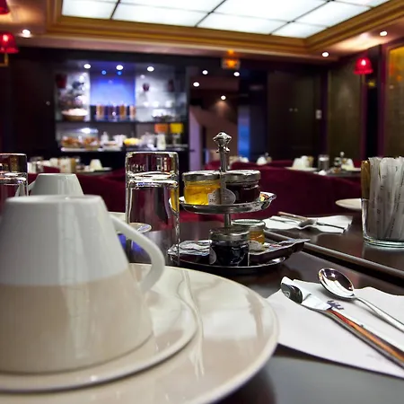 Hotel Courcelles Etoile Paris