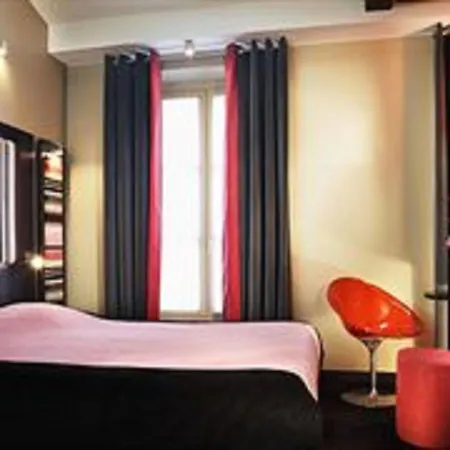 Hotel Courcelles Etoile 3*