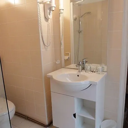 Des 3 Collèges Hotel 3*