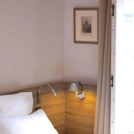 Hotel Des 3 Collèges Paris