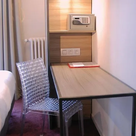 Des 3 Collèges Hotel 3*