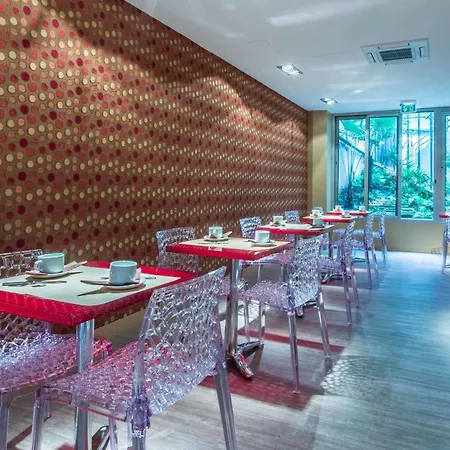 Hotel Moulin Plaza By Happyculture Paris