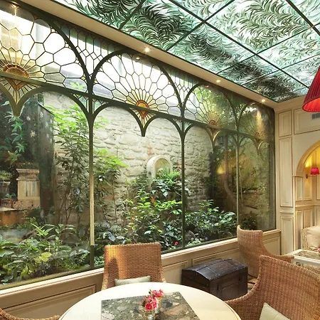 Au Manoir Saint Germain Paris