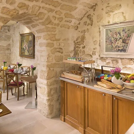 Le Relais Des Halles מלון 4*