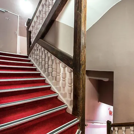 Hotel D'win 2*