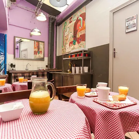Auberge de jeunesse Le Village Montmartre By Hiphophostels Paris