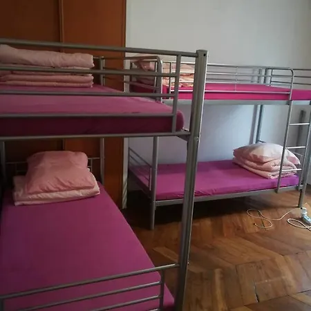 Gogo2 Guest house Paris