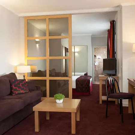 La Du Roy Champs Elysees Hotel 4*