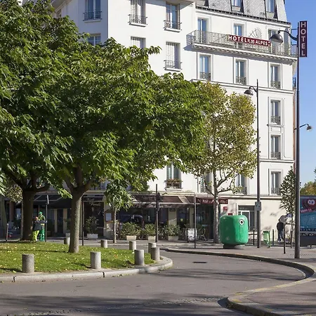 De La Place Des Alpes Hotel