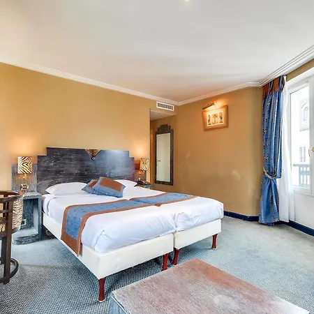 Отель Pavillon Opera Bourse 3*