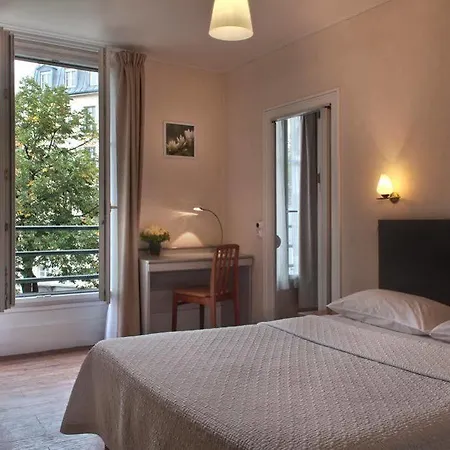 Central Hotel Paris Hotel 3*