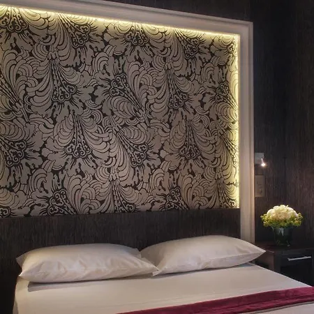 Central Hotel Paris