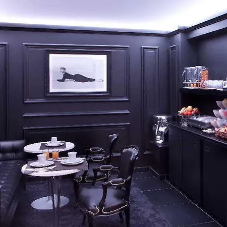 Hotel Icône 3*