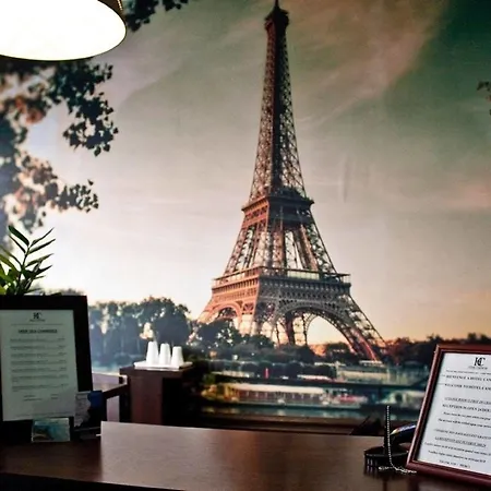 Cambrai Hotel 2*