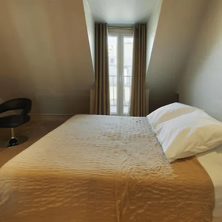 Montmartre Clignancourt Hotel Paryż