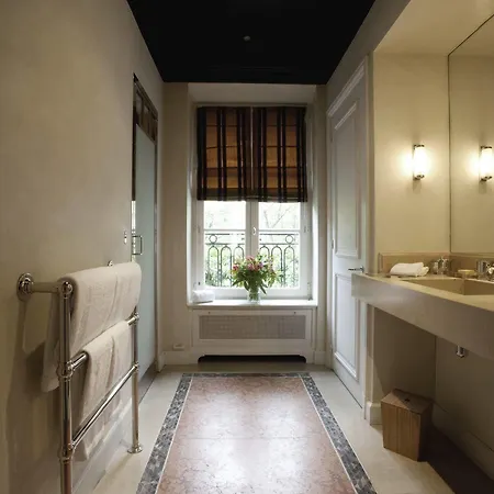 Particulier Montmartre Hotel Paryż