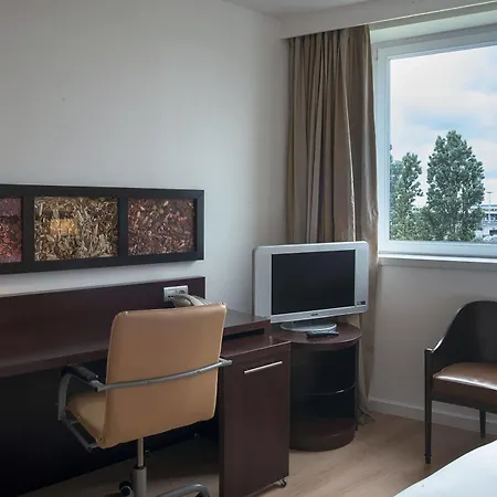 Hilton Orly Airport 4*