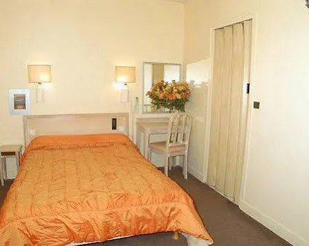 Bienvenue Hotel Parigi