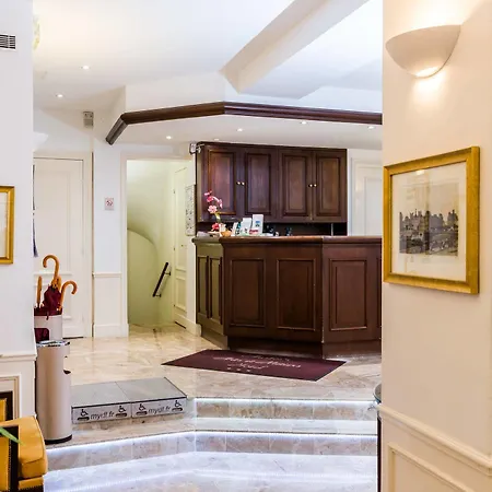 Austin's Arts Et Metiers Hotel 3*