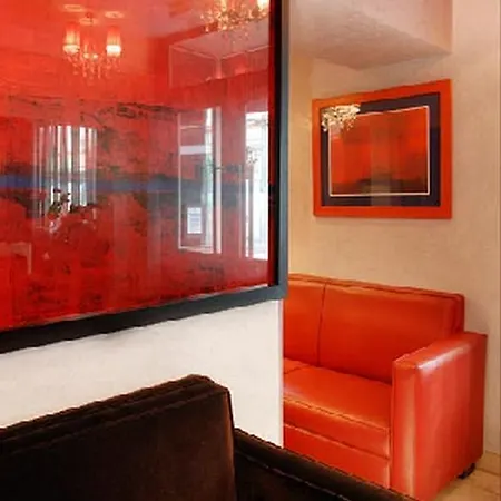 Des Archives Hotel