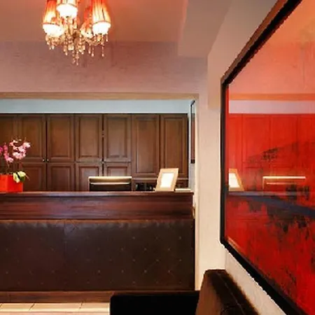 Hotel Des Archives 3*