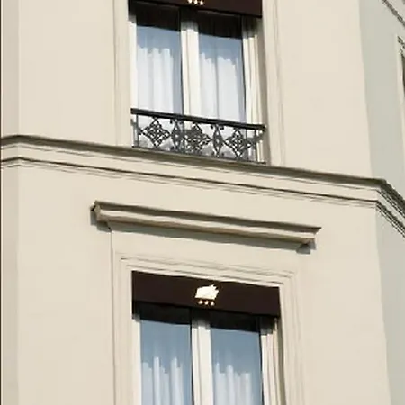 Hotel Des Archives 3*