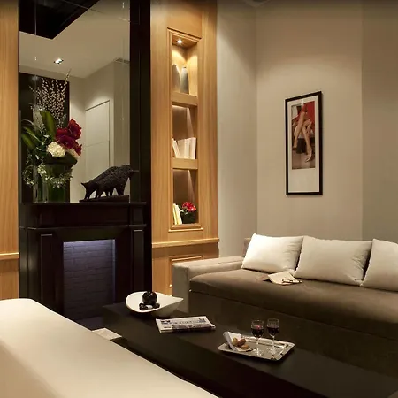 Hotel Marceau Champs-elysées 3*