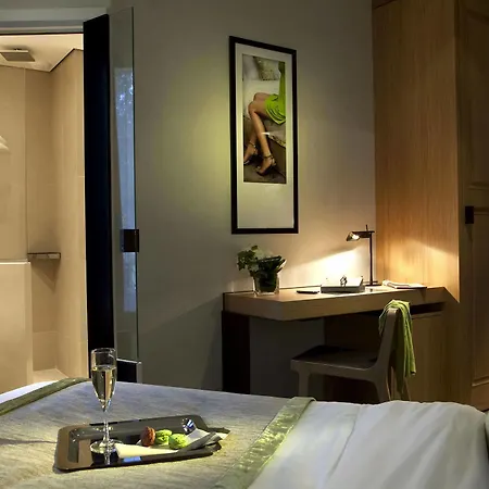 Hotel Marceau Champs-elysées Paris