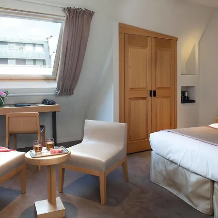 Hotel Marceau Champs-elysées 3*
