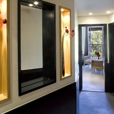 Marceau Champs-elysées Hotel