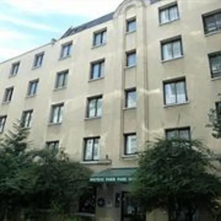 Nouveau Park מלון