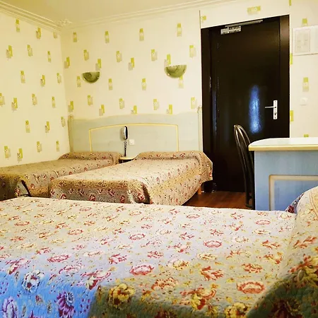 Hotel Ibis Styles Gare De L'est Magenta 3*