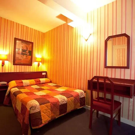Maison Du Pré Hotel 2*